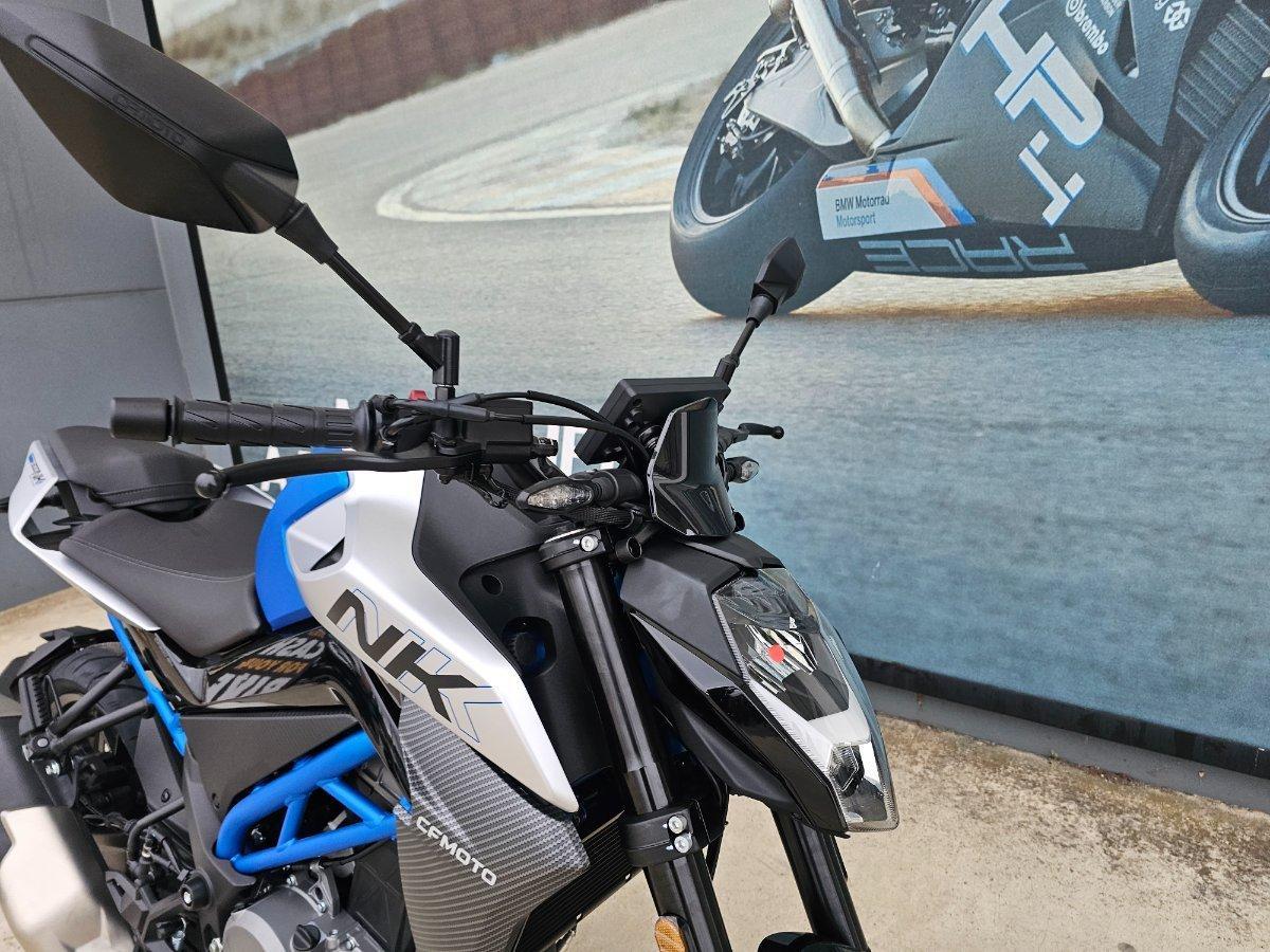 2025 CF MOTO 300 NK ROAD