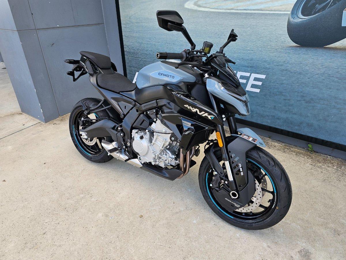 2025 CF MOTO 675 NK ROAD