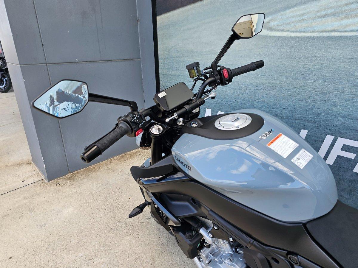 2025 CF MOTO 675 NK ROAD