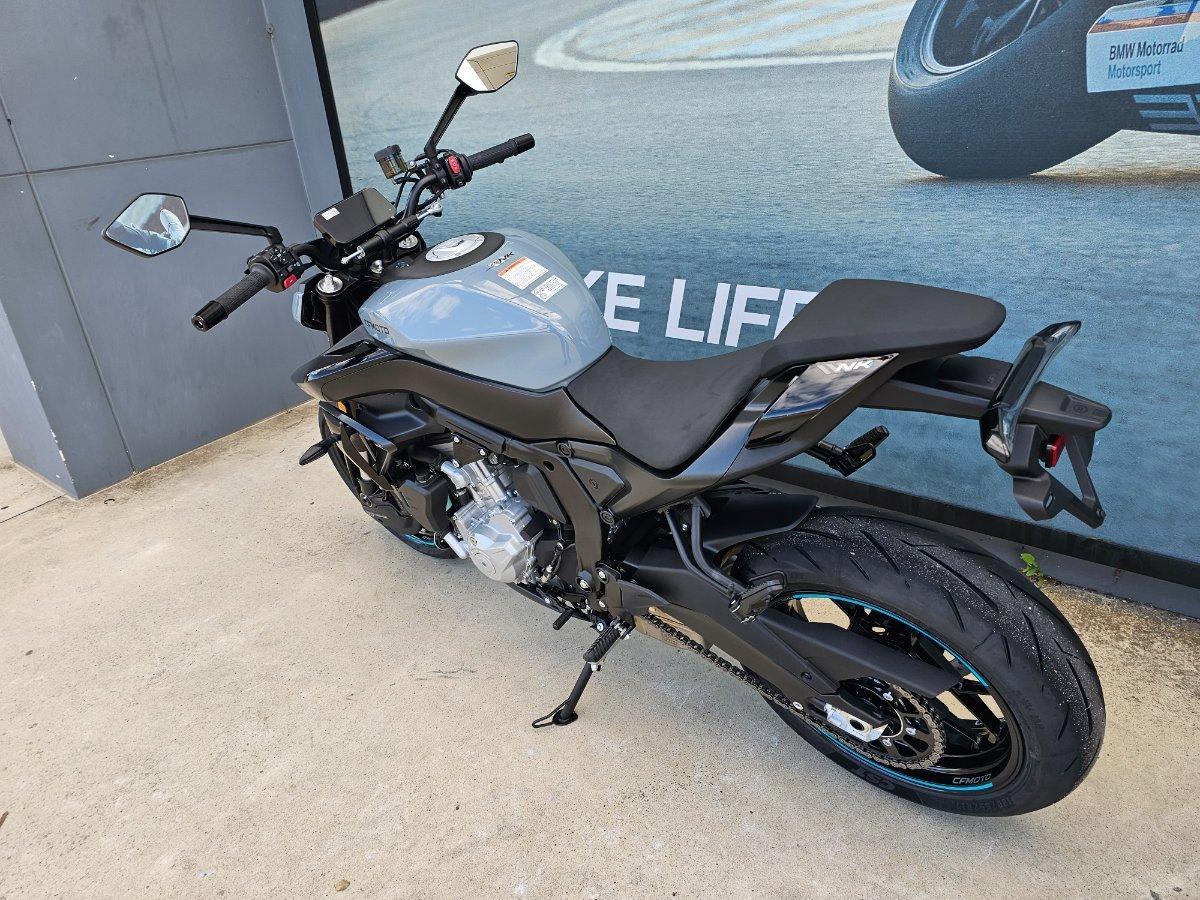 2025 CF MOTO 675 NK ROAD