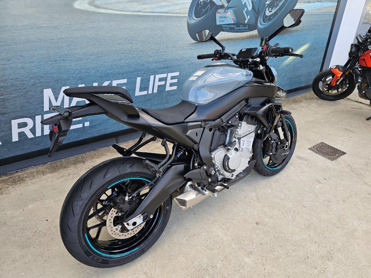 2025 CF MOTO 675 NK ROAD