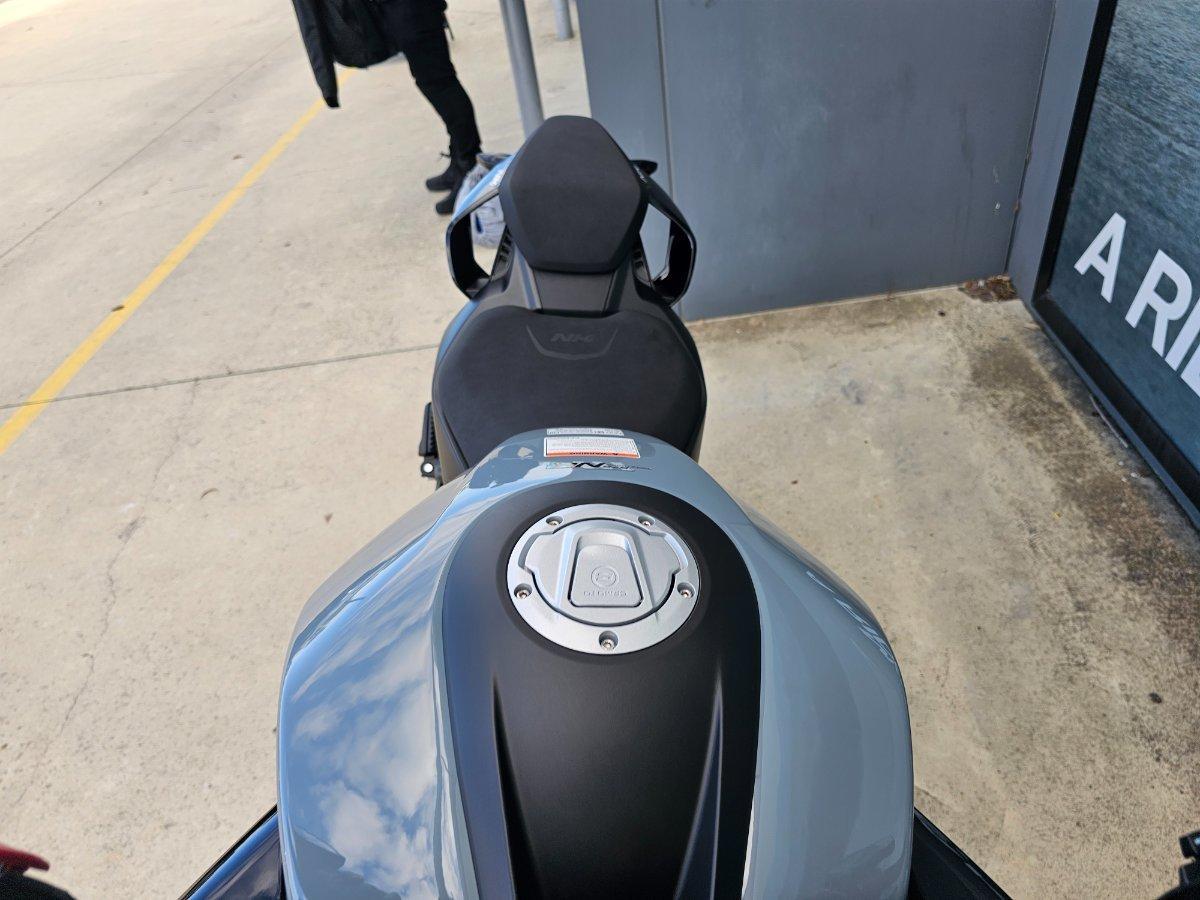 2025 CF MOTO 675 NK ROAD