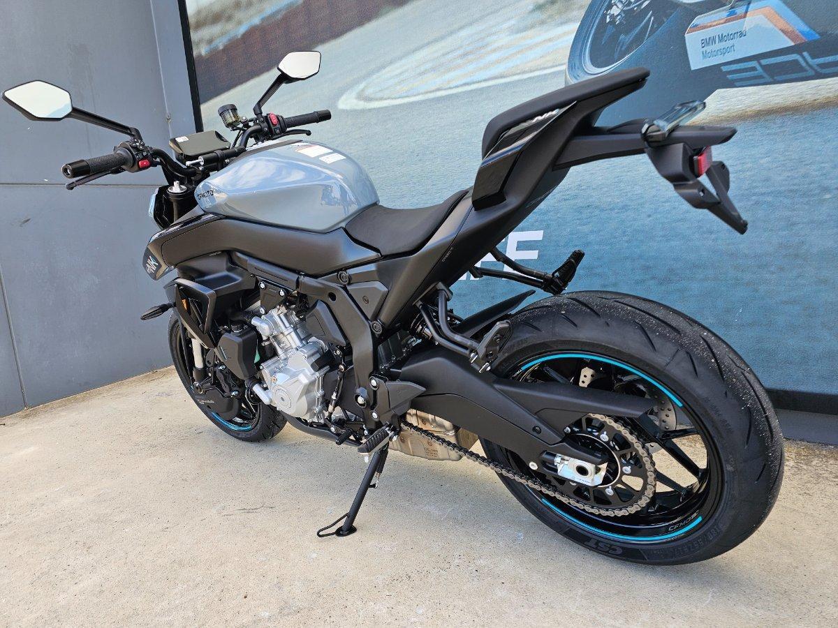 2025 CF MOTO 675 NK ROAD