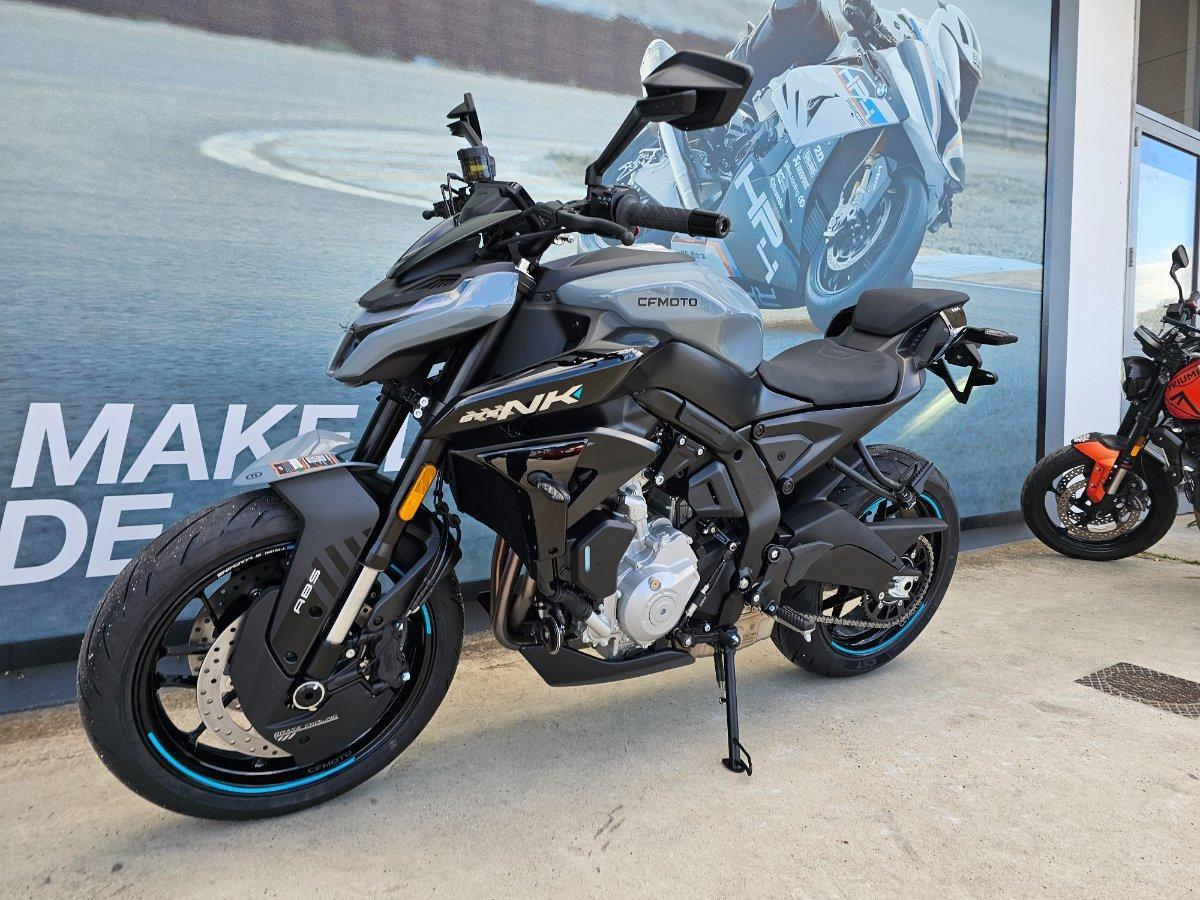 2025 CF MOTO 675 NK ROAD