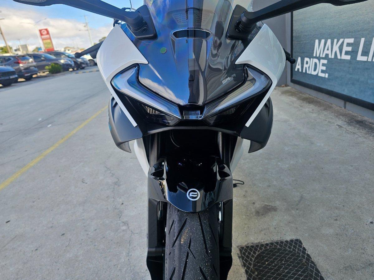 2026 CF MOTO 675 SR-R SPORTS