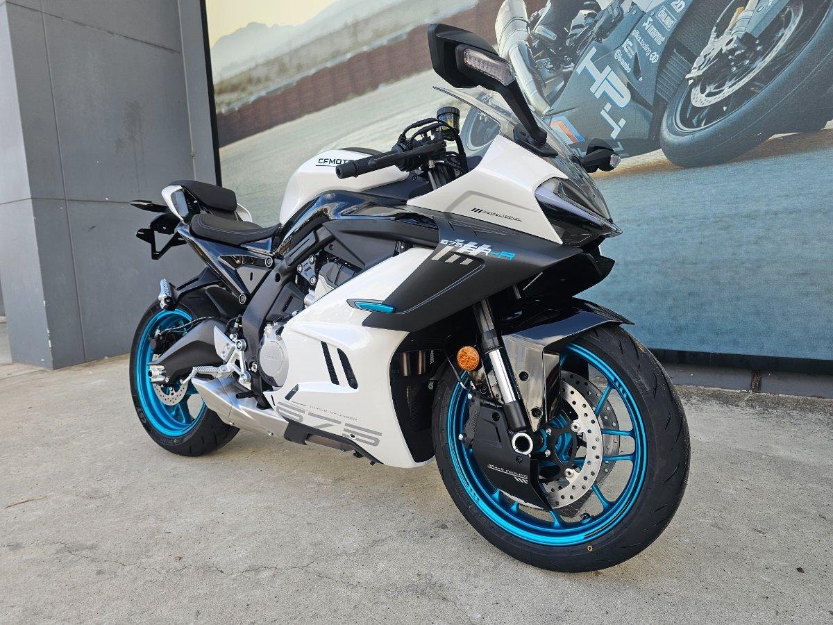 2026 CF MOTO 675 SR-R SPORTS