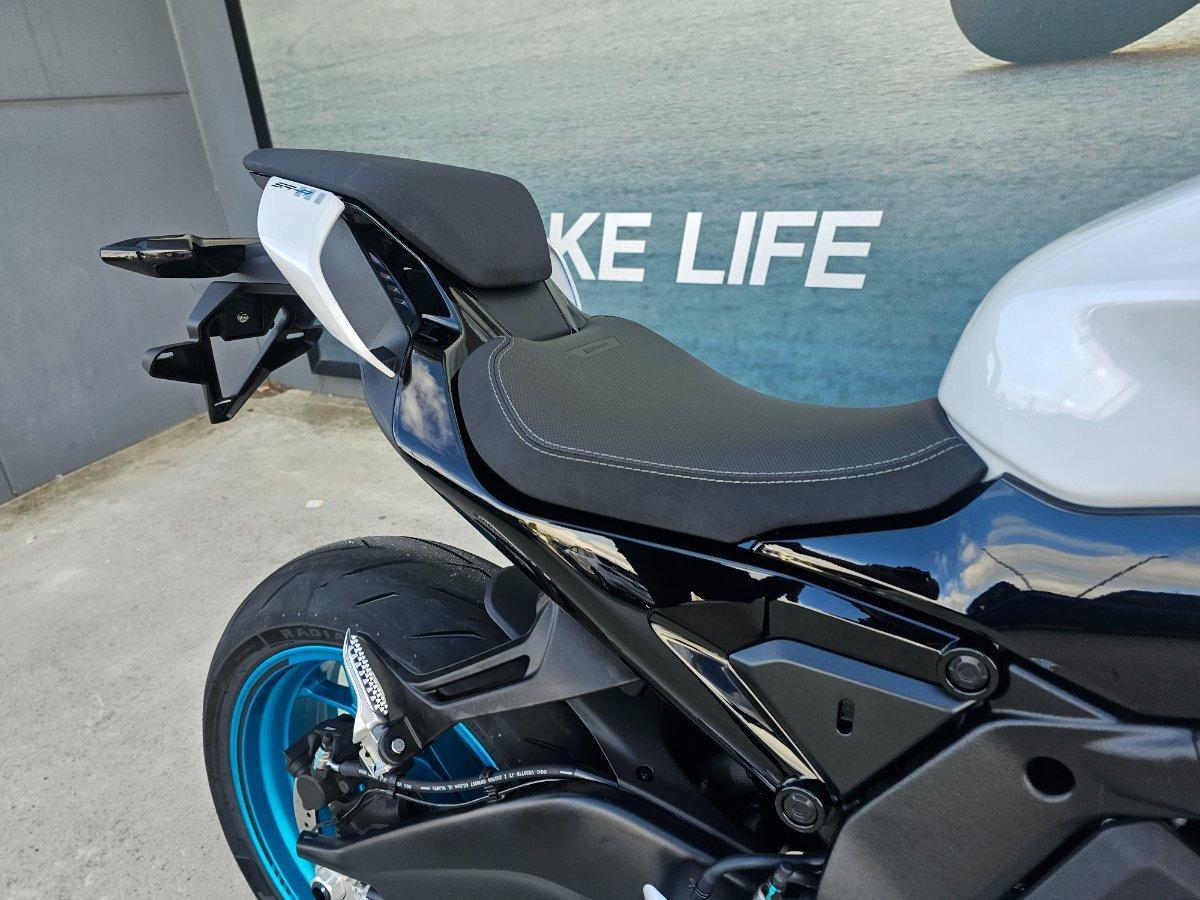 2026 CF MOTO 675 SR-R SPORTS