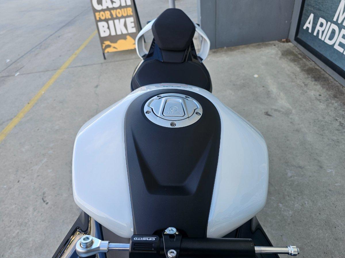 2026 CF MOTO 675 SR-R SPORTS