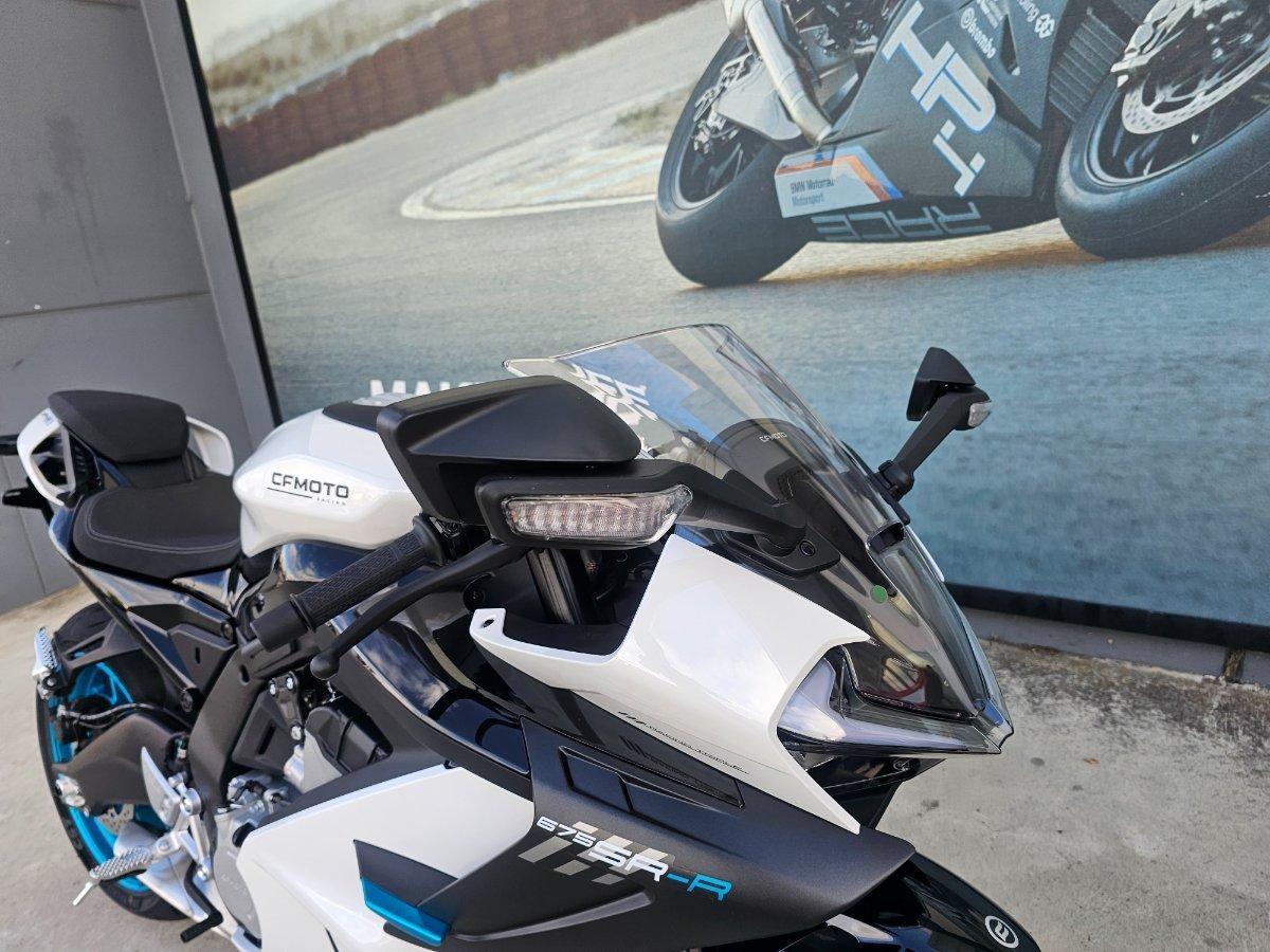 2026 CF MOTO 675 SR-R SPORTS