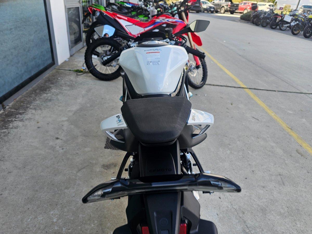 2026 CF MOTO 675 SR-R SPORTS