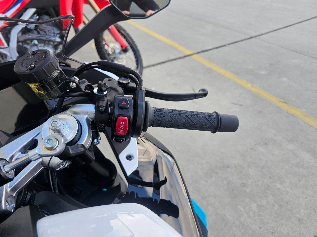 2026 CF MOTO 675 SR-R SPORTS