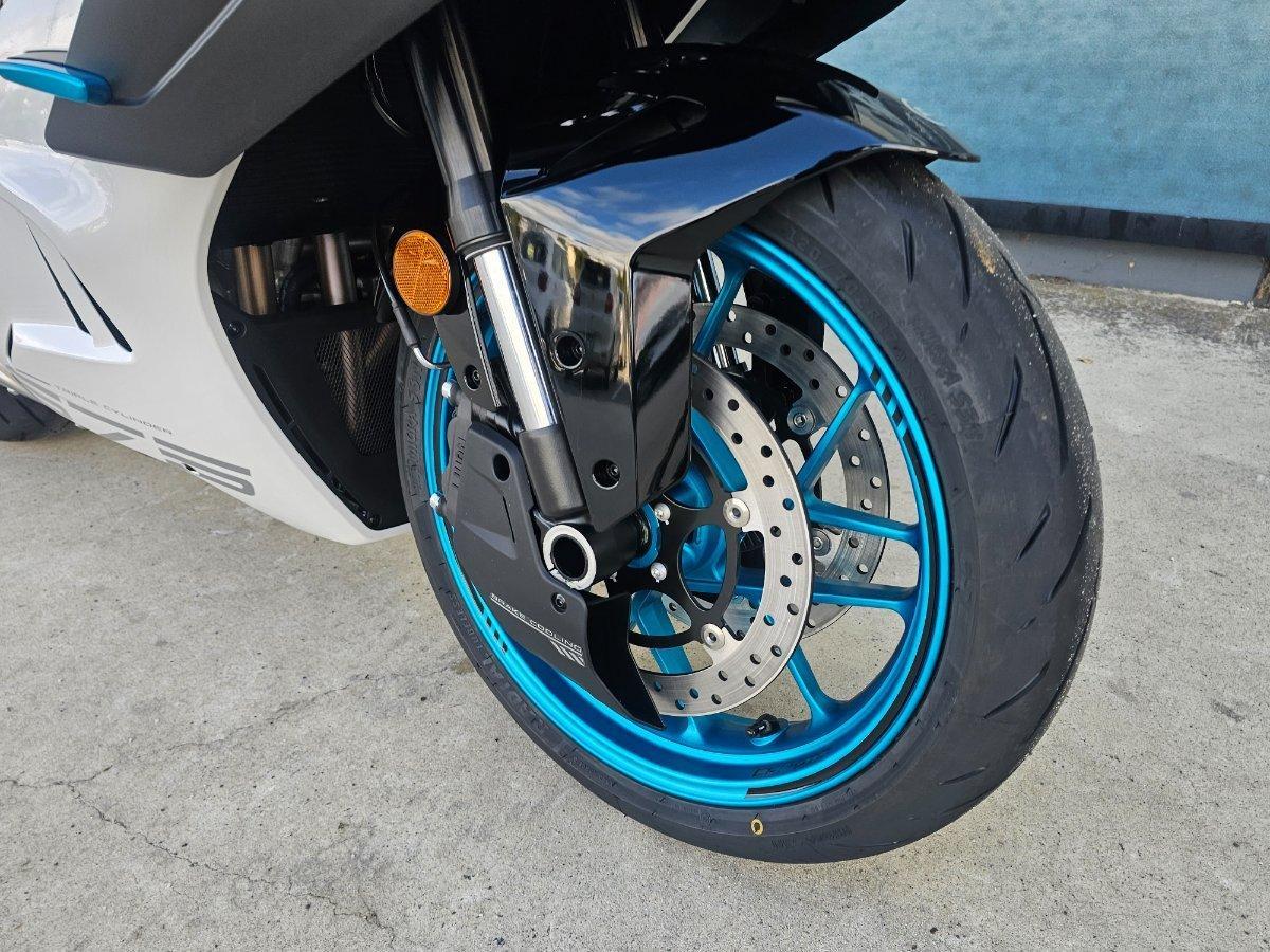 2026 CF MOTO 675 SR-R SPORTS