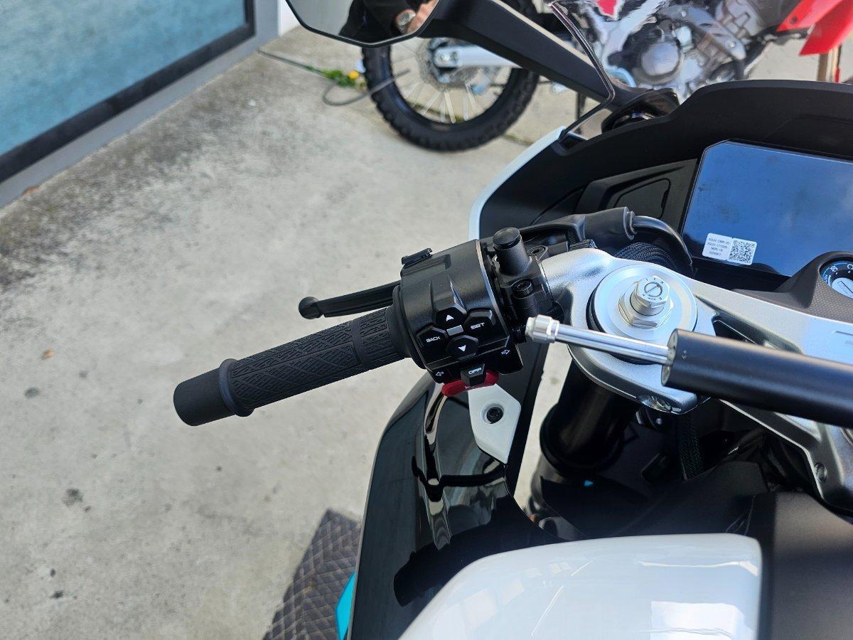 2026 CF MOTO 675 SR-R SPORTS