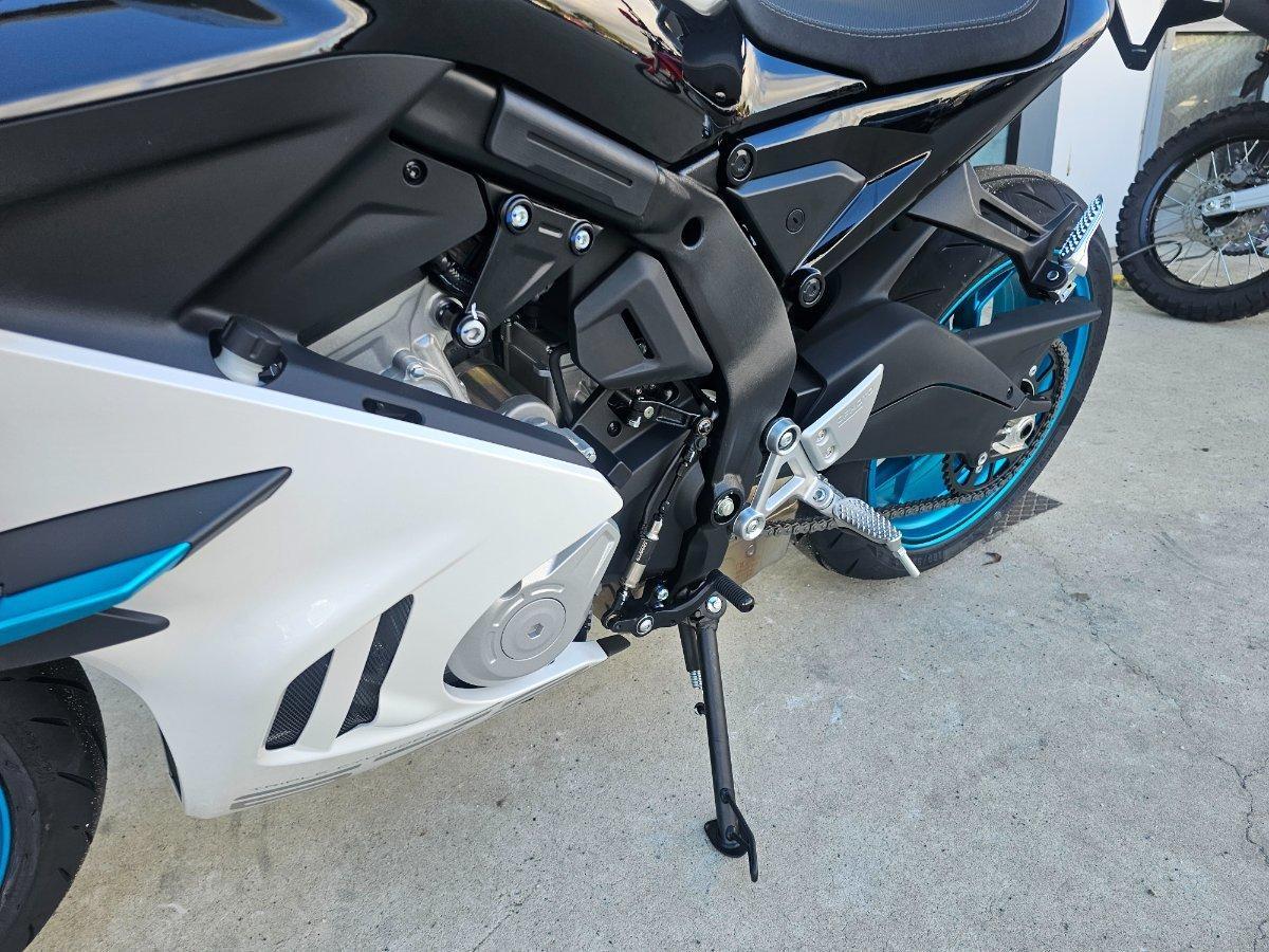 2026 CF MOTO 675 SR-R SPORTS