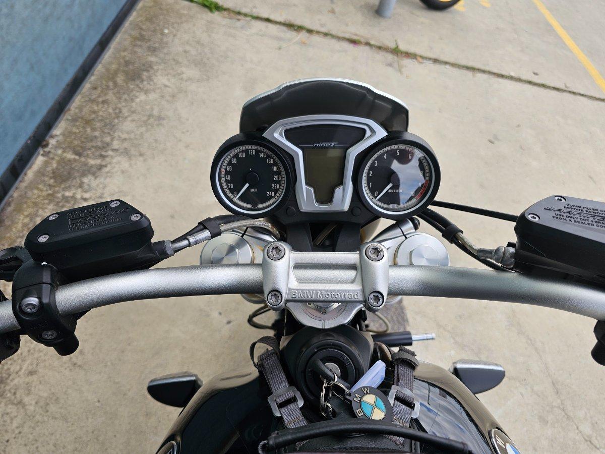 2015 BMW R NINE T SPORTS