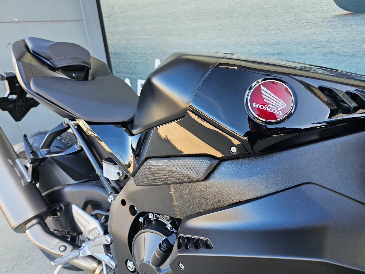 2026 HONDA CBR1000RR-R SP (FIREBLADE) ABS ROAD