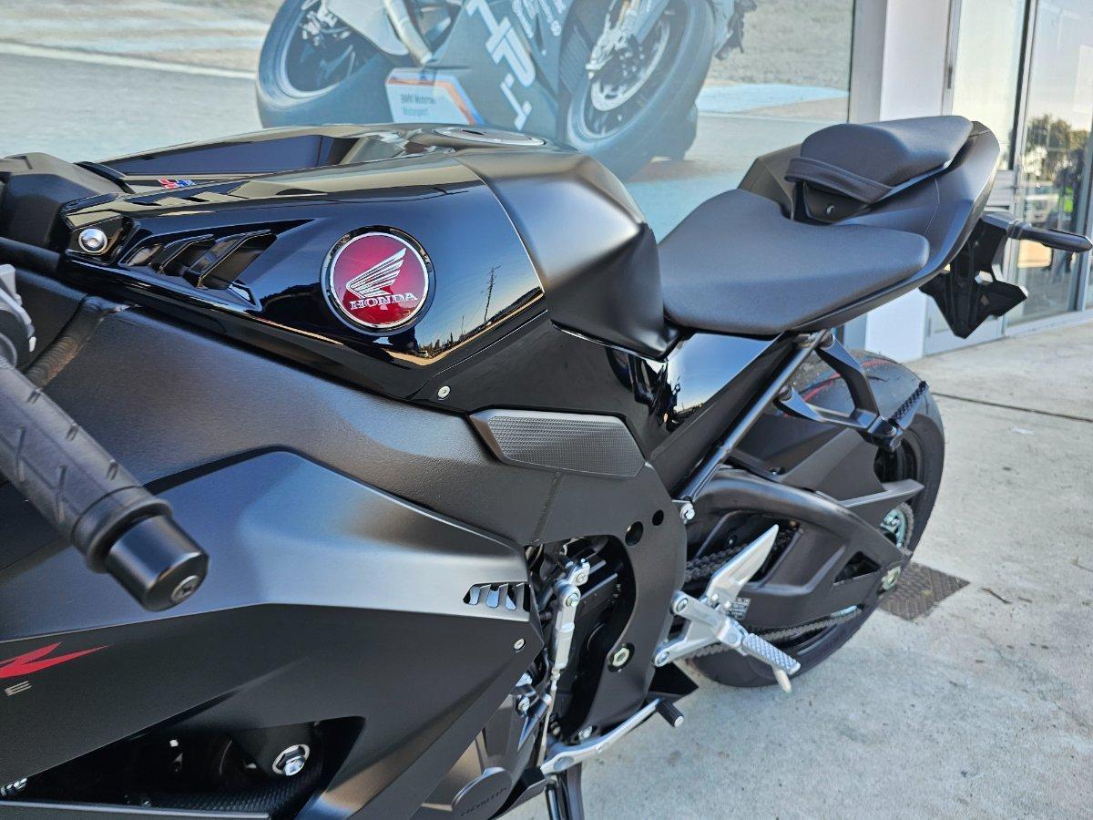 2026 HONDA CBR1000RR-R SP (FIREBLADE) ABS ROAD
