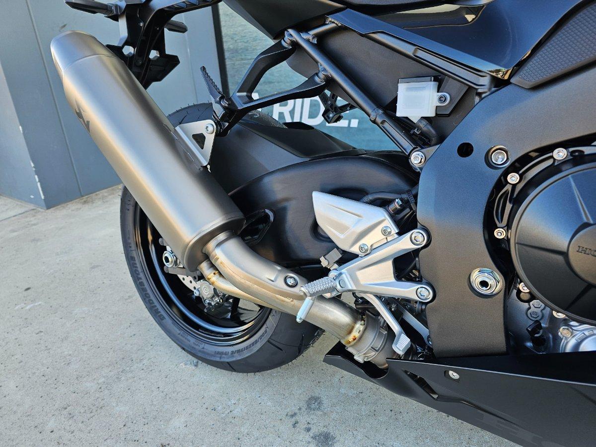 2026 HONDA CBR1000RR-R SP (FIREBLADE) ABS ROAD