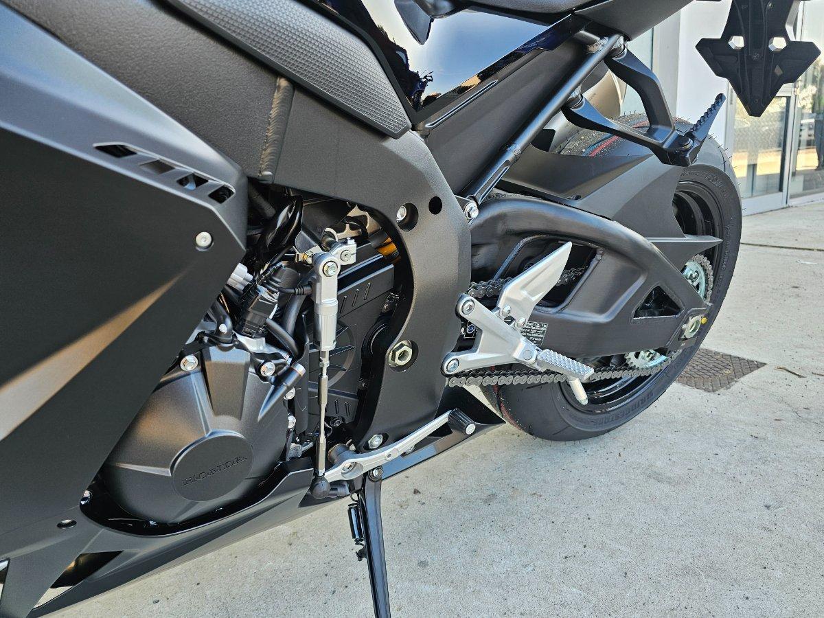 2026 HONDA CBR1000RR-R SP (FIREBLADE) ABS ROAD