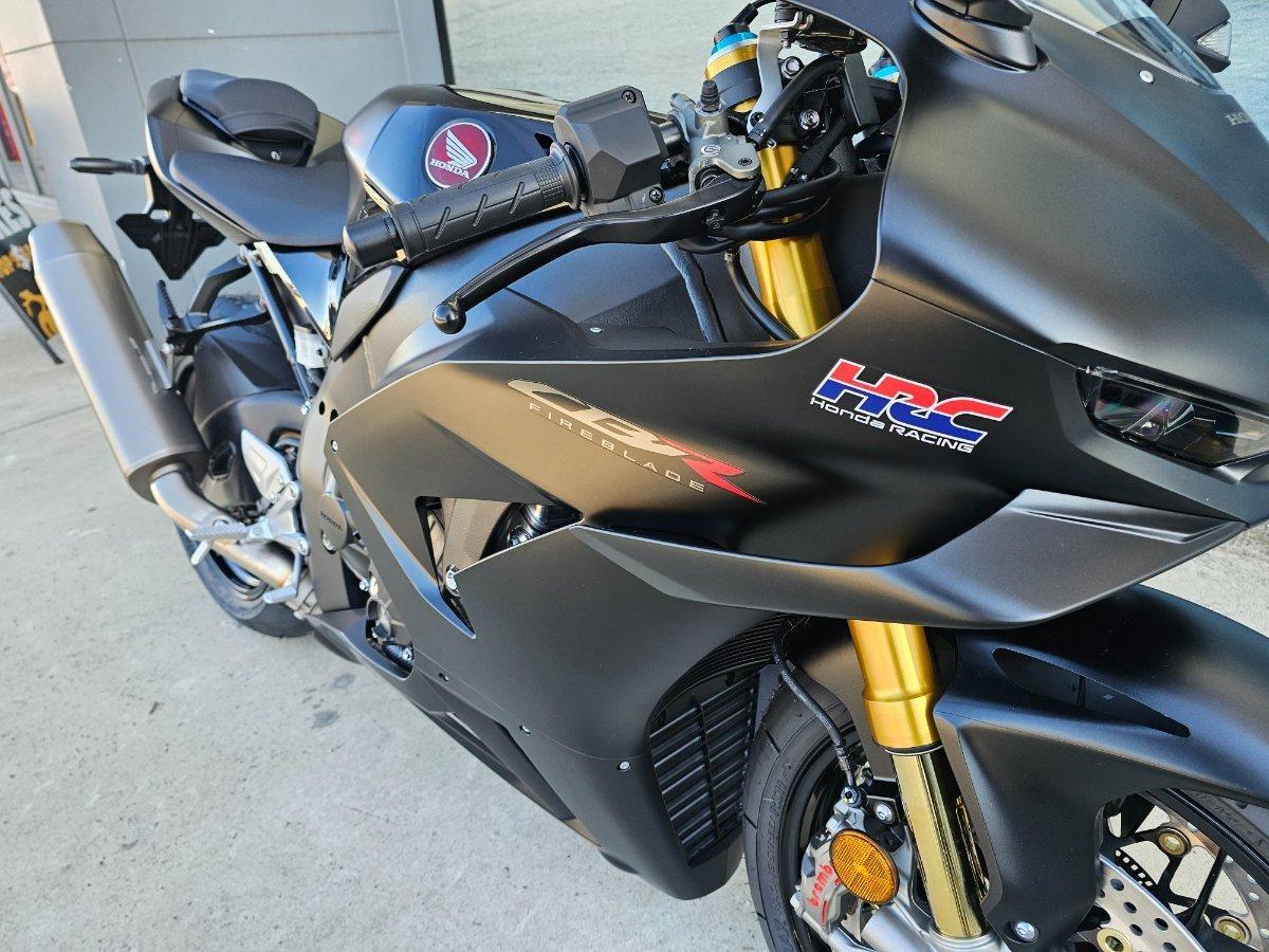 2026 HONDA CBR1000RR-R SP (FIREBLADE) ABS ROAD