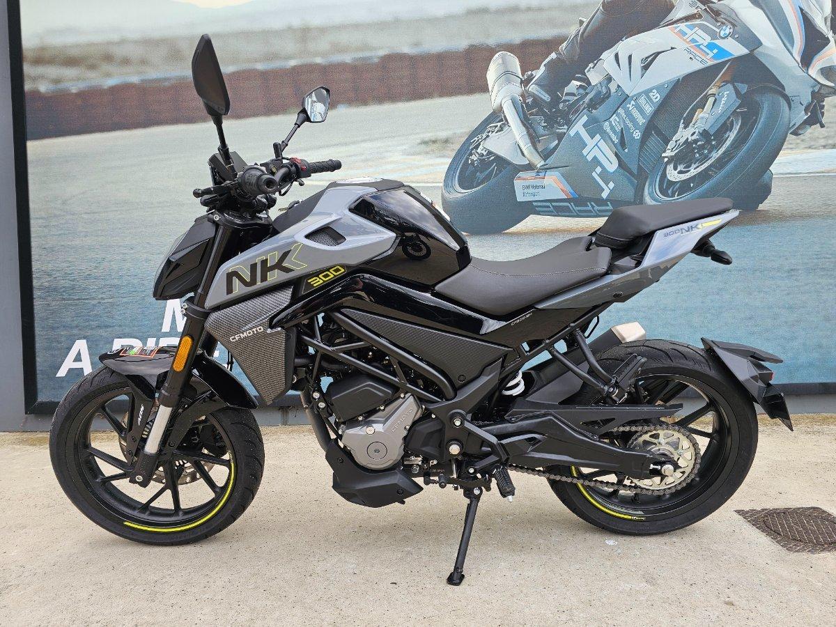 2025 CF MOTO 300 NK ABS ROAD