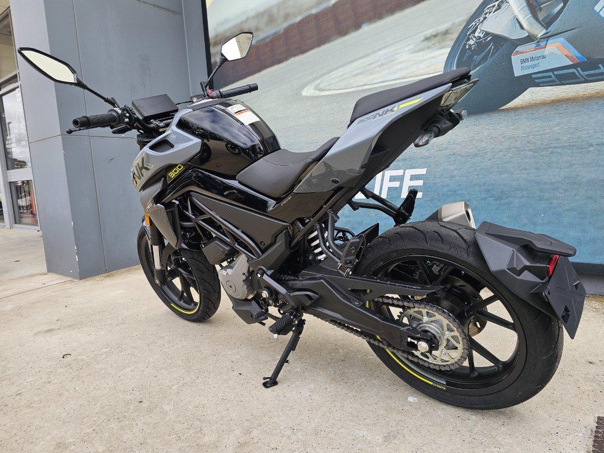2025 CF MOTO 300 NK ABS ROAD