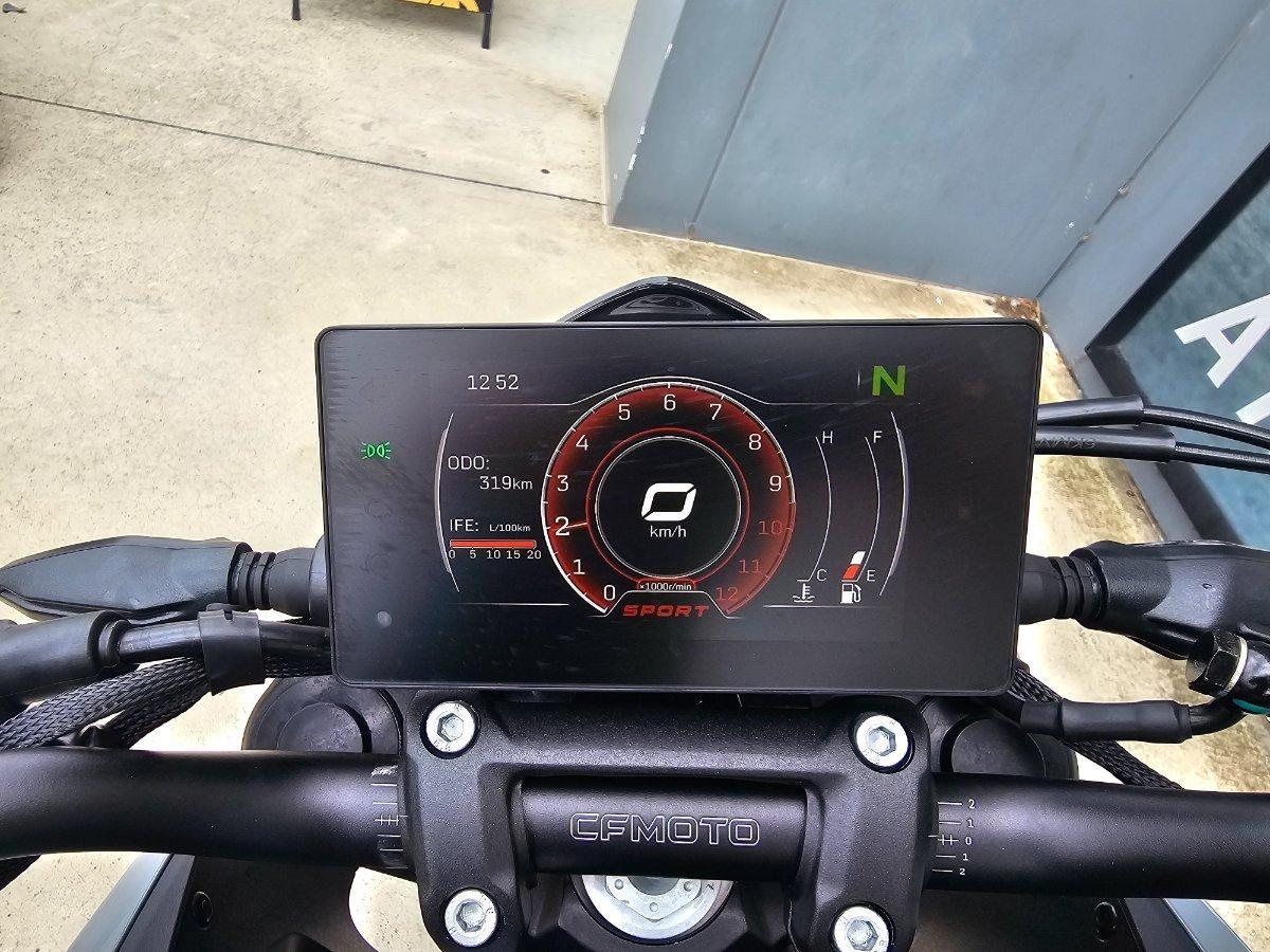 2025 CF MOTO 300 NK ABS ROAD