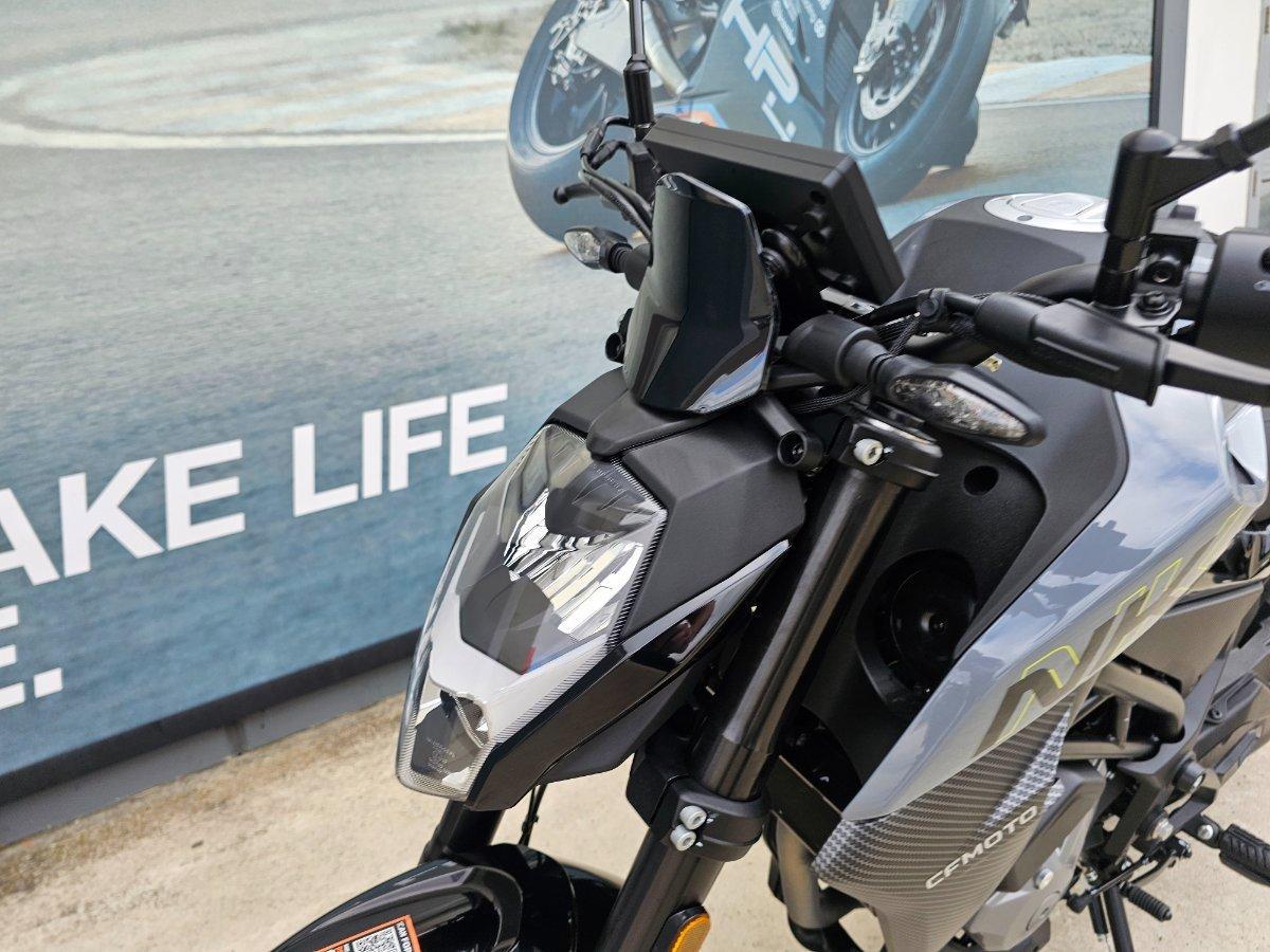 2025 CF MOTO 300 NK ABS ROAD