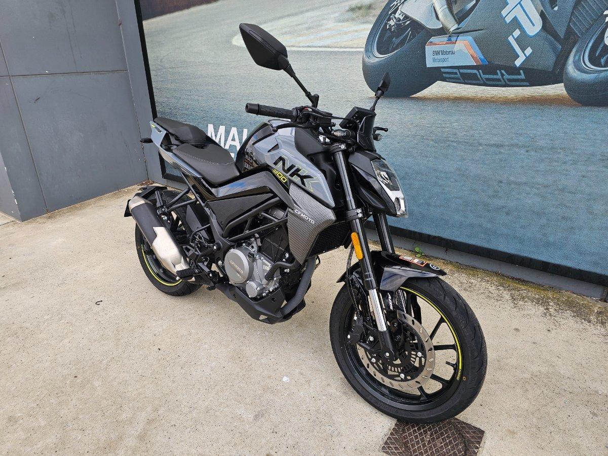 2025 CF MOTO 300 NK ABS ROAD