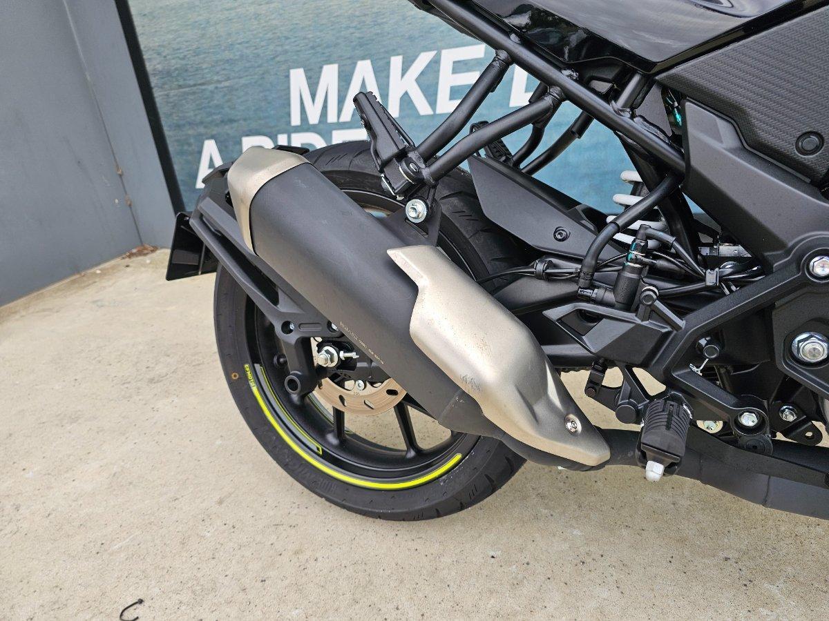 2025 CF MOTO 300 NK ABS ROAD
