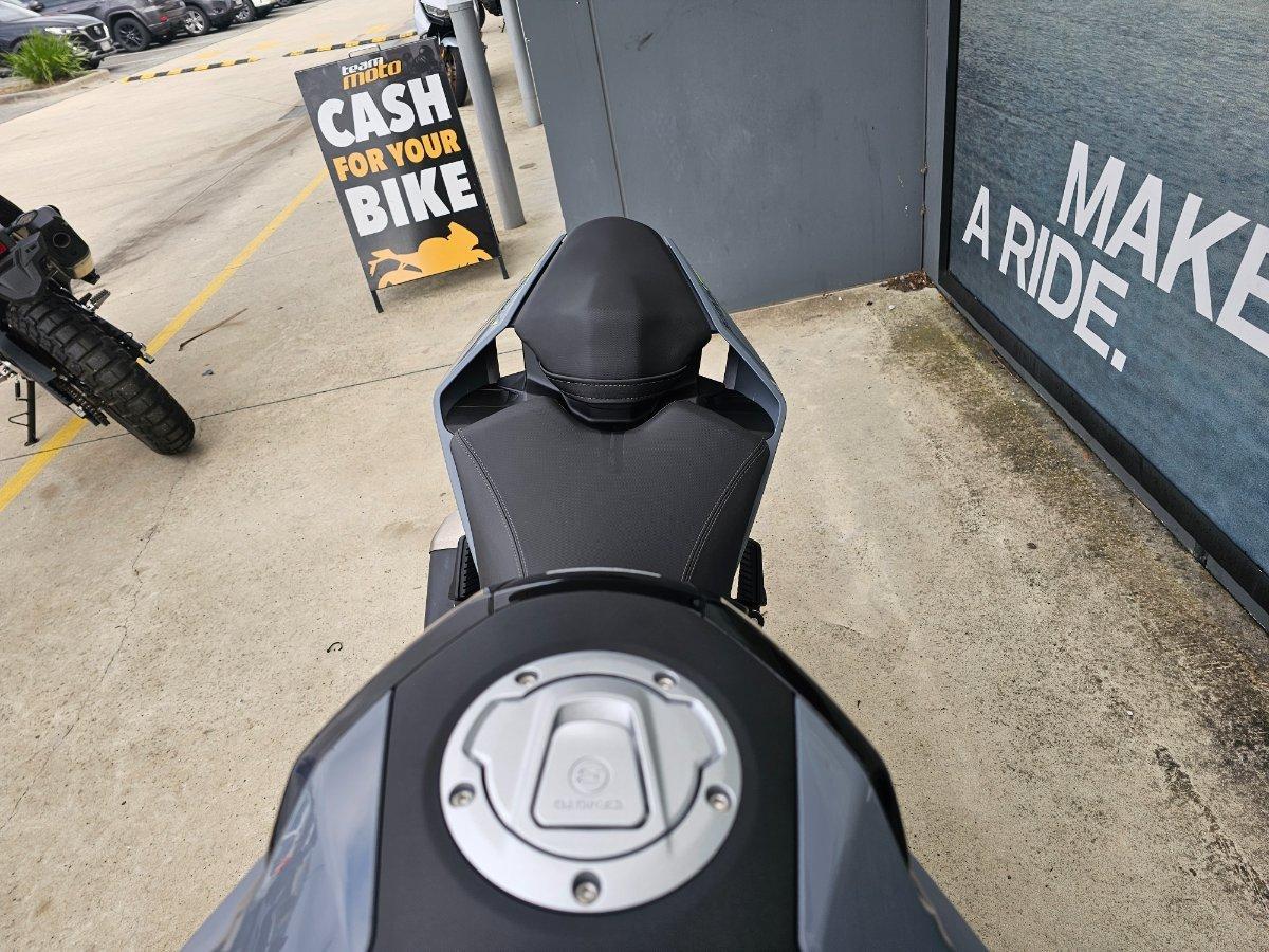 2025 CF MOTO 300 NK ABS ROAD