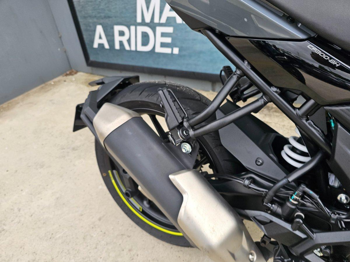 2025 CF MOTO 300 NK ABS ROAD