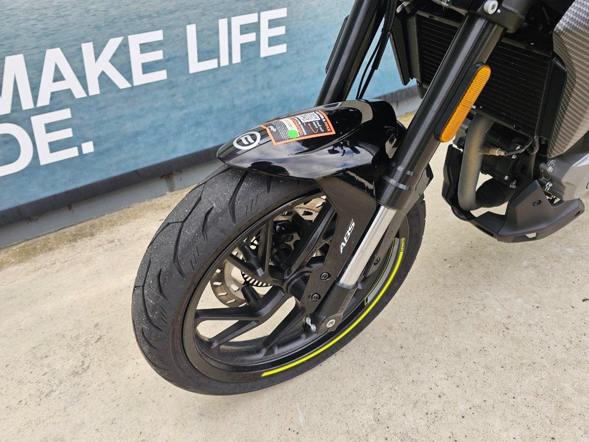2025 CF MOTO 300 NK ABS ROAD
