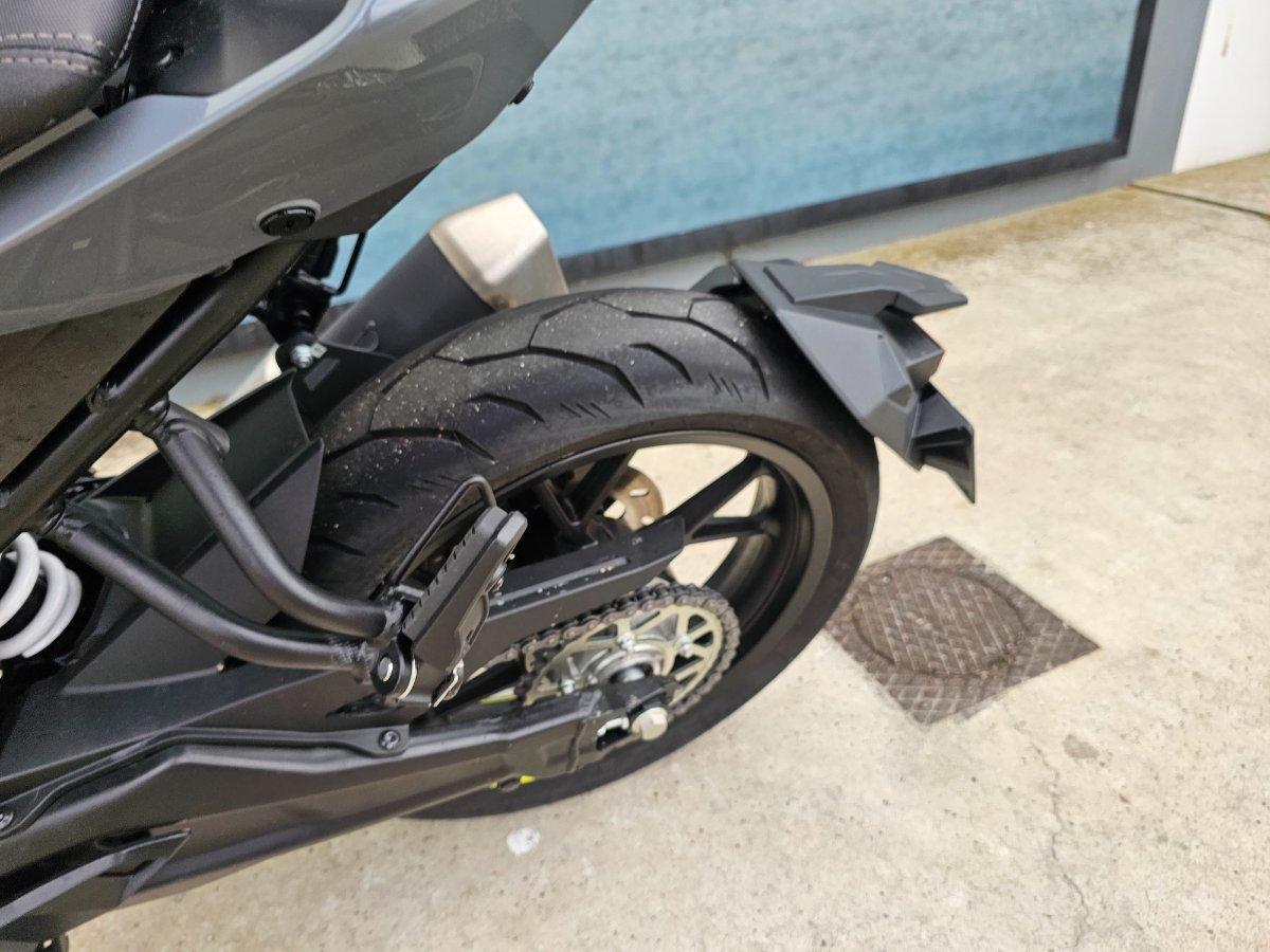 2025 CF MOTO 300 NK ABS ROAD