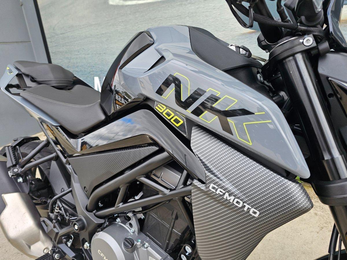 2025 CF MOTO 300 NK ABS ROAD
