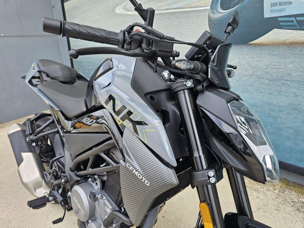 2025 CF MOTO 300 NK ABS ROAD