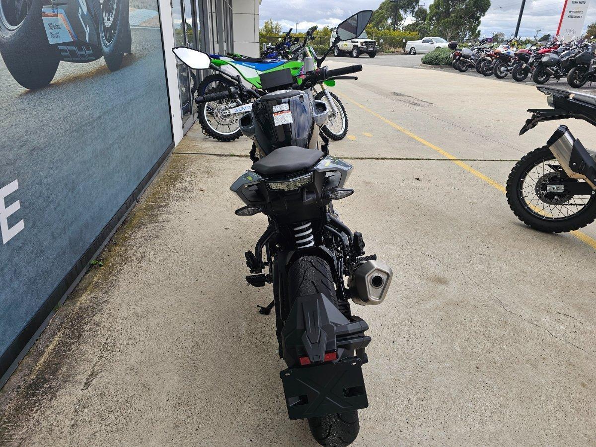 2025 CF MOTO 300 NK ABS ROAD
