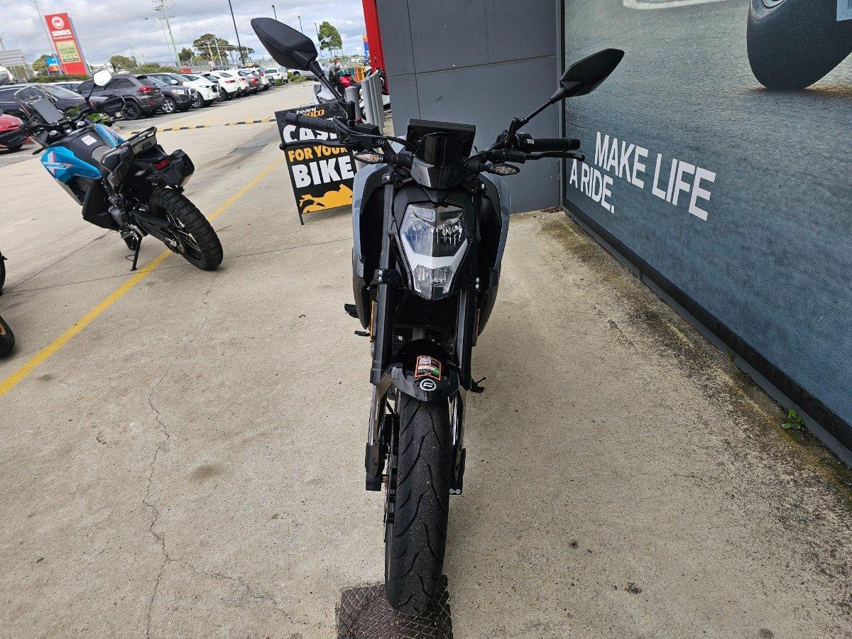 2025 CF MOTO 300 NK ABS ROAD
