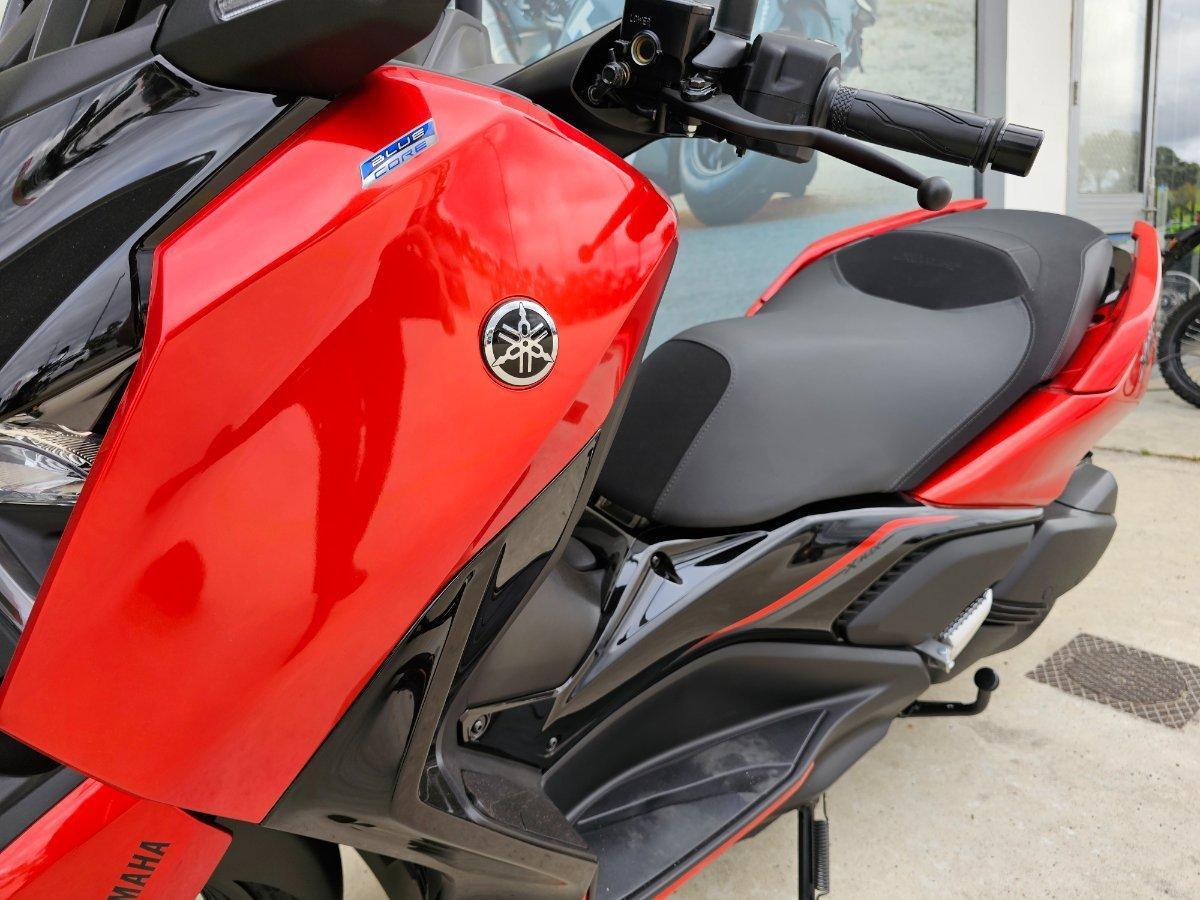 2025 YAMAHA XMAX 300 V2 (CZD300A2) SCOOTER