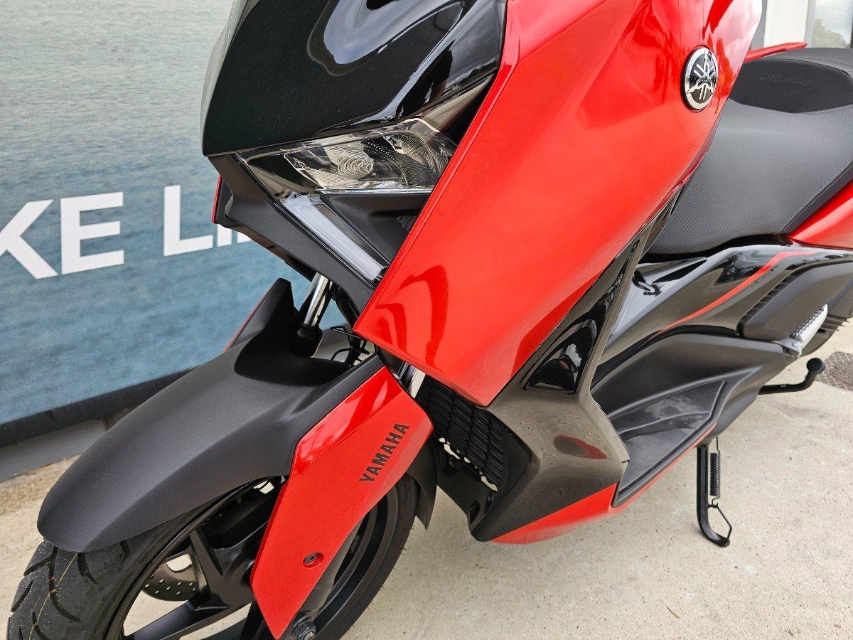 2025 YAMAHA XMAX 300 V2 (CZD300A2) SCOOTER