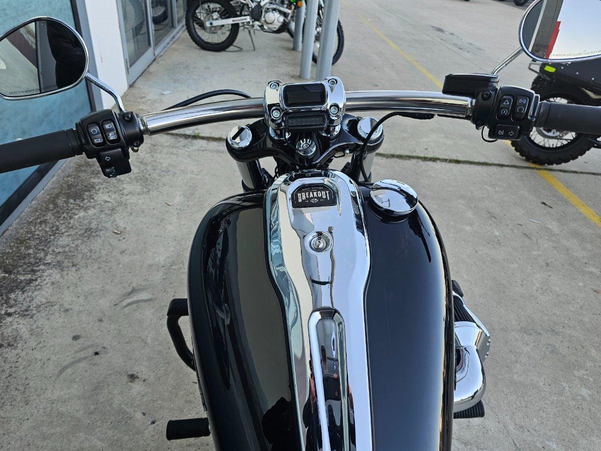 2023 HARLEY-DAVIDSON FXBR BREAKOUT (117) CRUISER