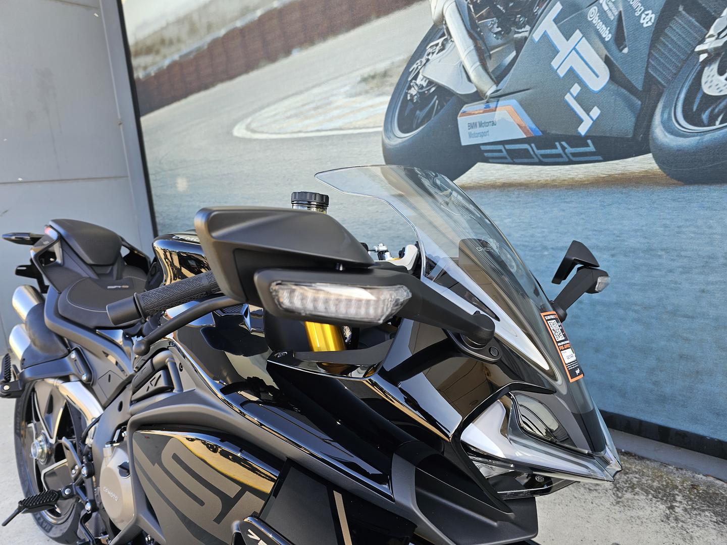 2026 CF MOTO 750 SR-S SPORTS