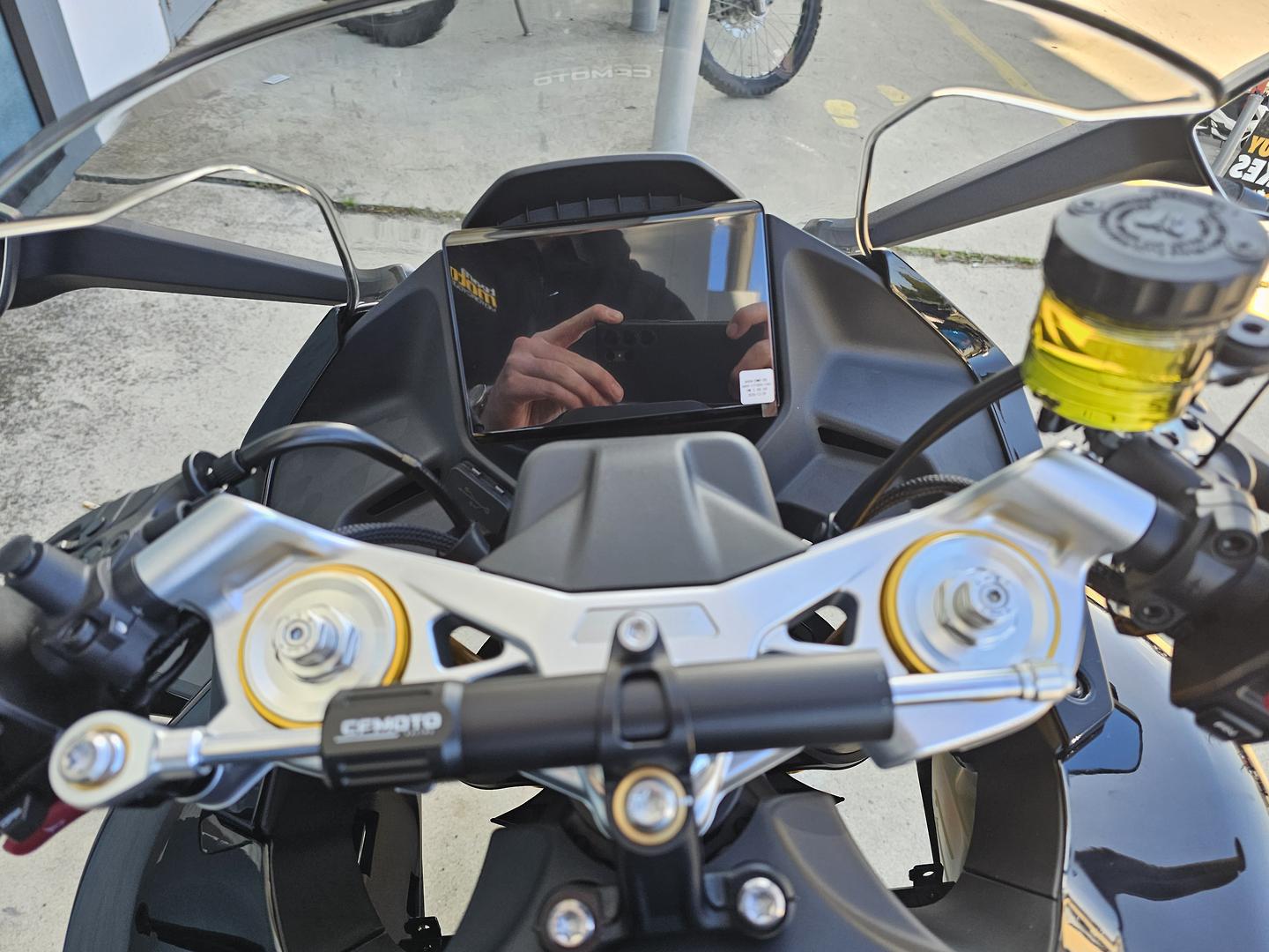 2026 CF MOTO 750 SR-S SPORTS