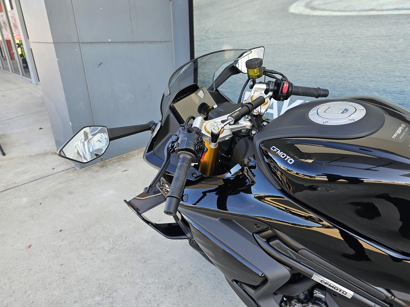 2026 CF MOTO 750 SR-S SPORTS
