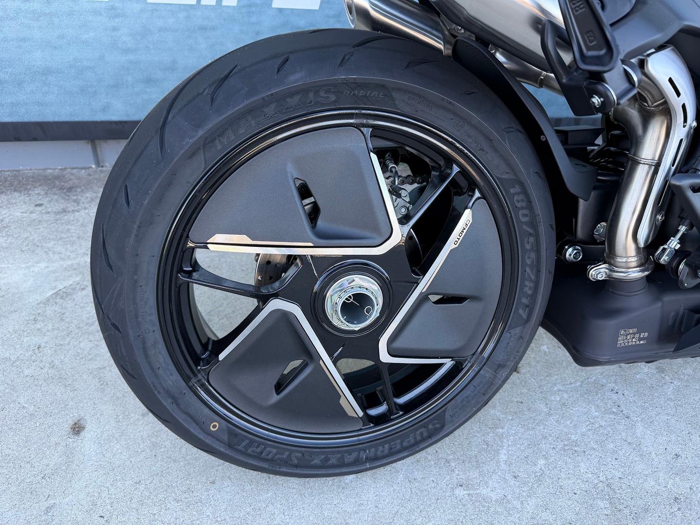 2026 CF MOTO 750 SR-S SPORTS