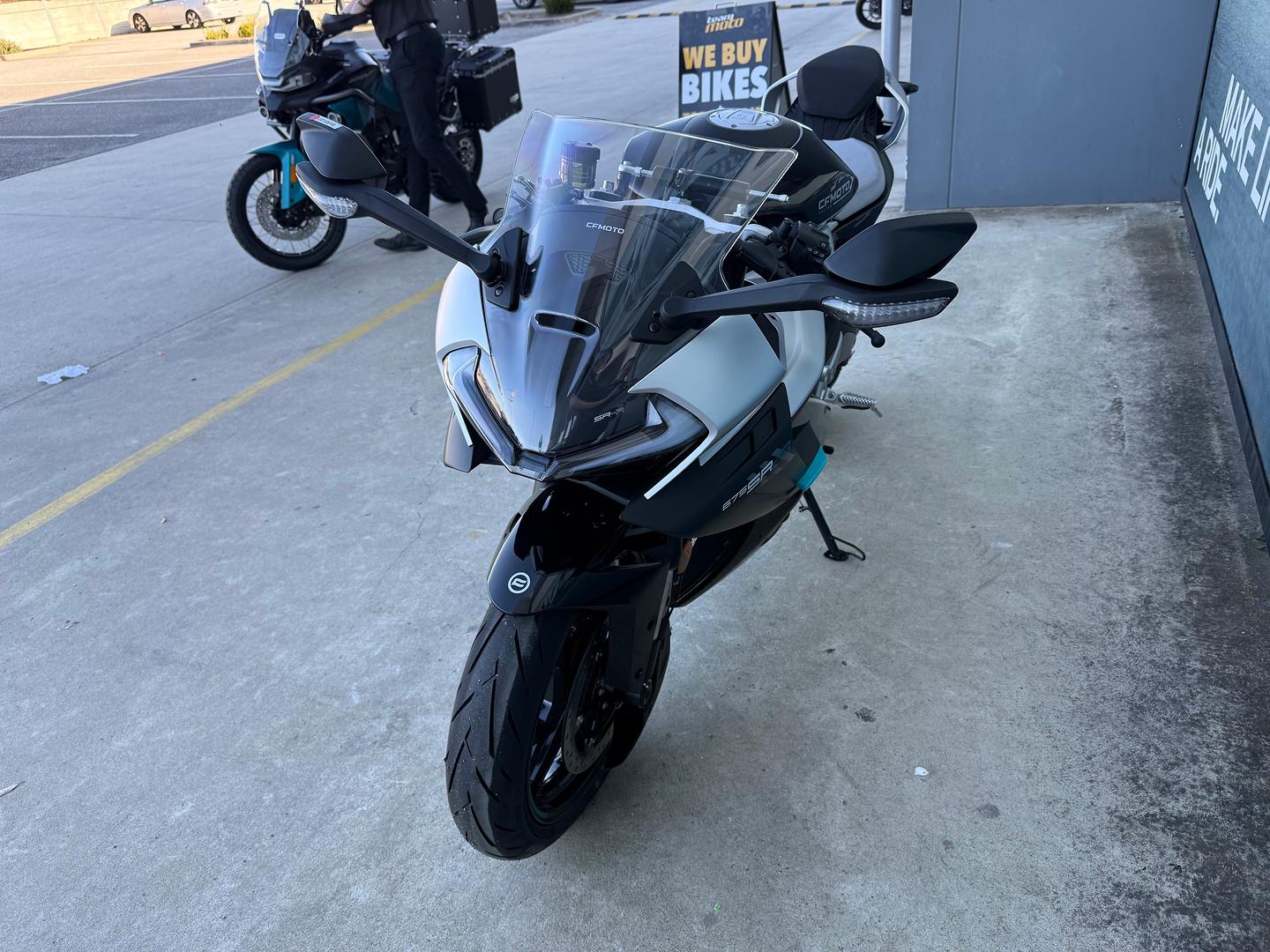 2026 CF MOTO 675 SR-R SPORTS