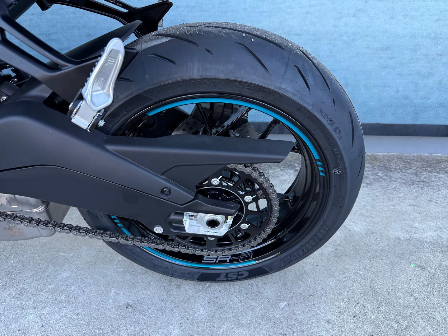 2026 CF MOTO 675 SR-R SPORTS