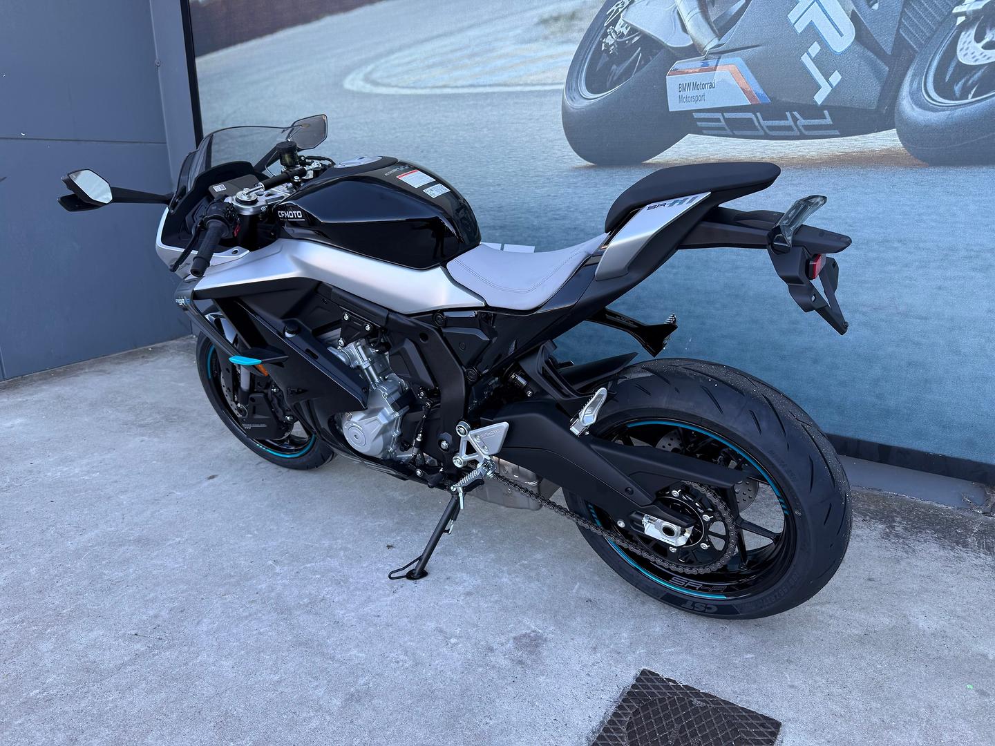 2026 CF MOTO 675 SR-R SPORTS