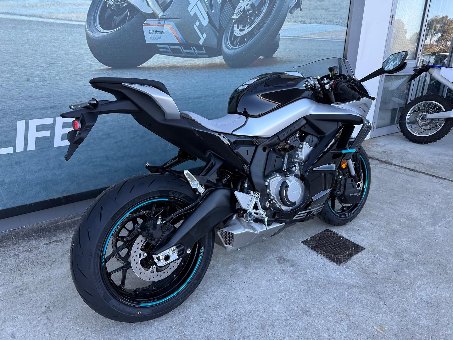 2026 CF MOTO 675 SR-R SPORTS