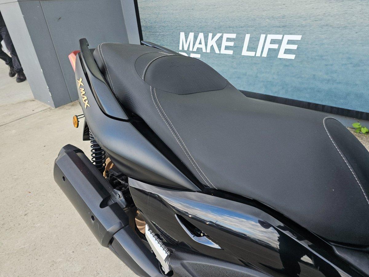 2022 YAMAHA XMAX 300 (CZD300A) SCOOTER